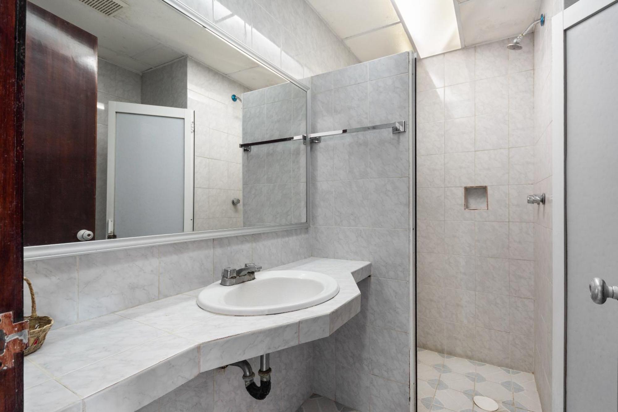 Oyo Hotel Casa Blanca Мартинес-де-ла-Торре Экстерьер фото
