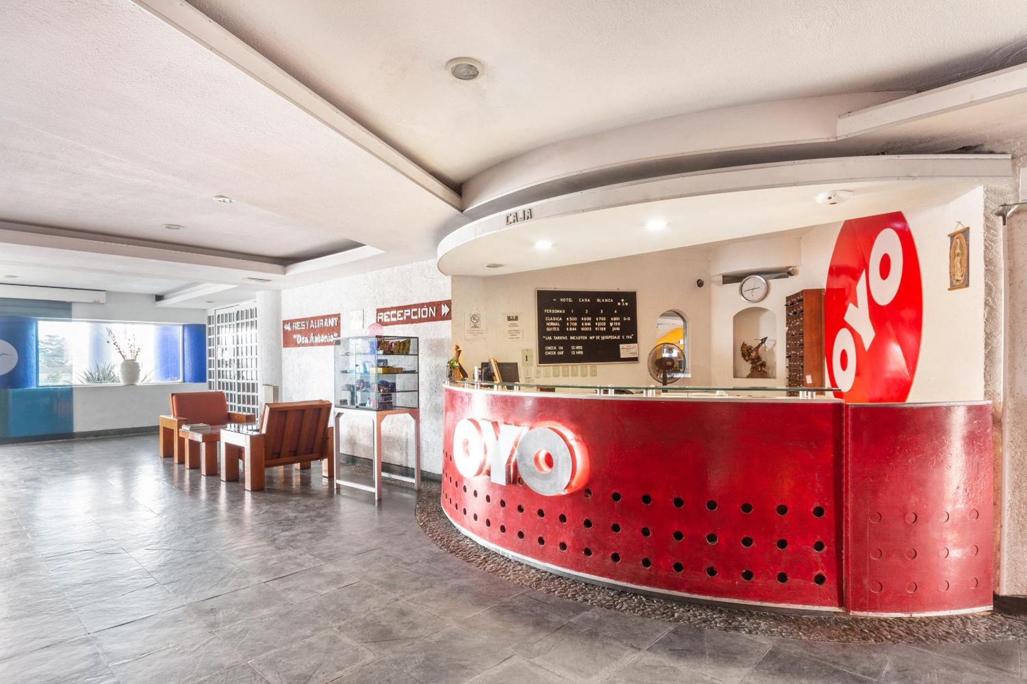 Oyo Hotel Casa Blanca Мартинес-де-ла-Торре Экстерьер фото