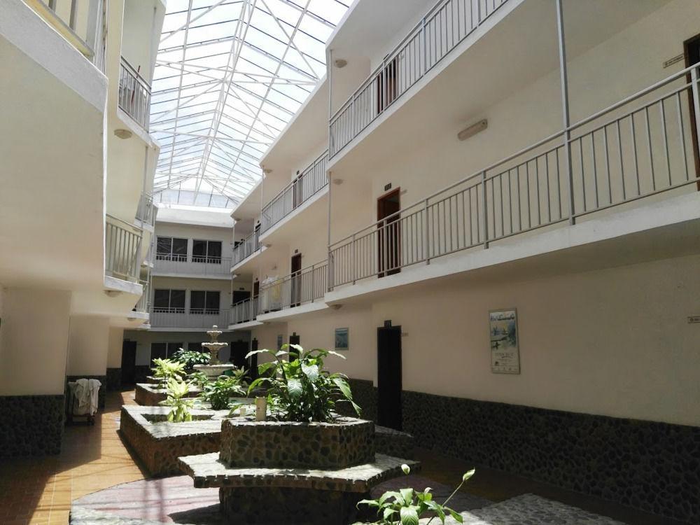 Oyo Hotel Casa Blanca Мартинес-де-ла-Торре Экстерьер фото